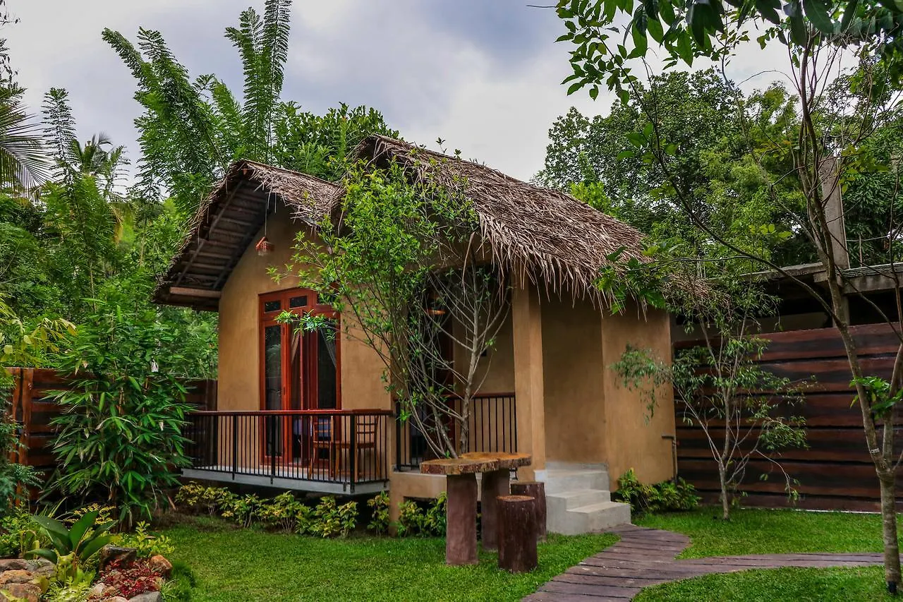 Manusath Holiday Inn Gurudeniya Guest house